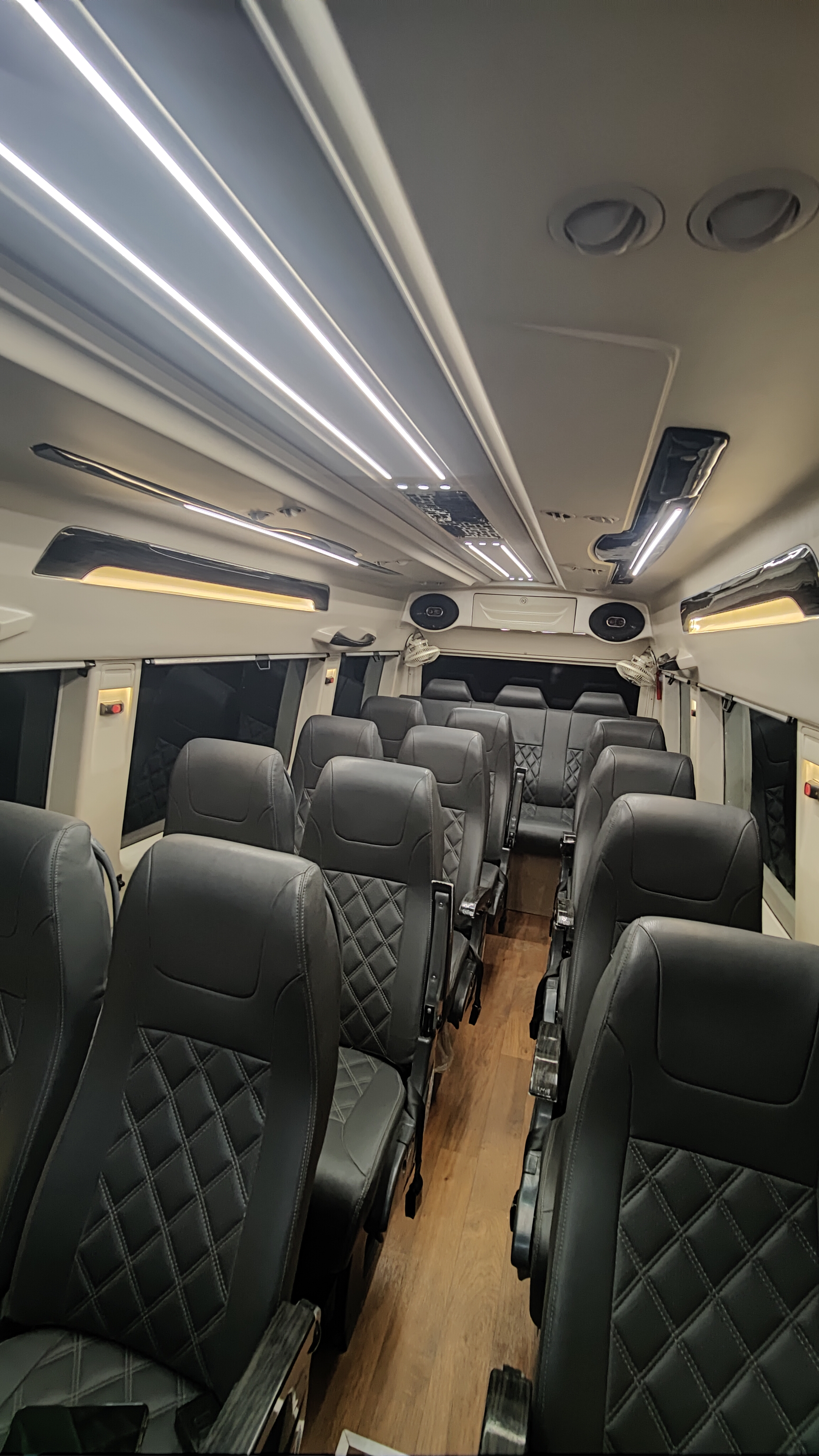 Tempo Traveller - slide 8
